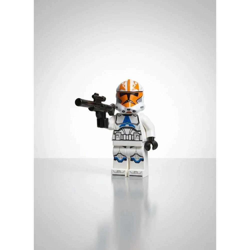 LEGO STAR WARS/CLONE TROOPER WHITE ARMOR-ORANGE HELMET/MINI-FIGURE/61033026